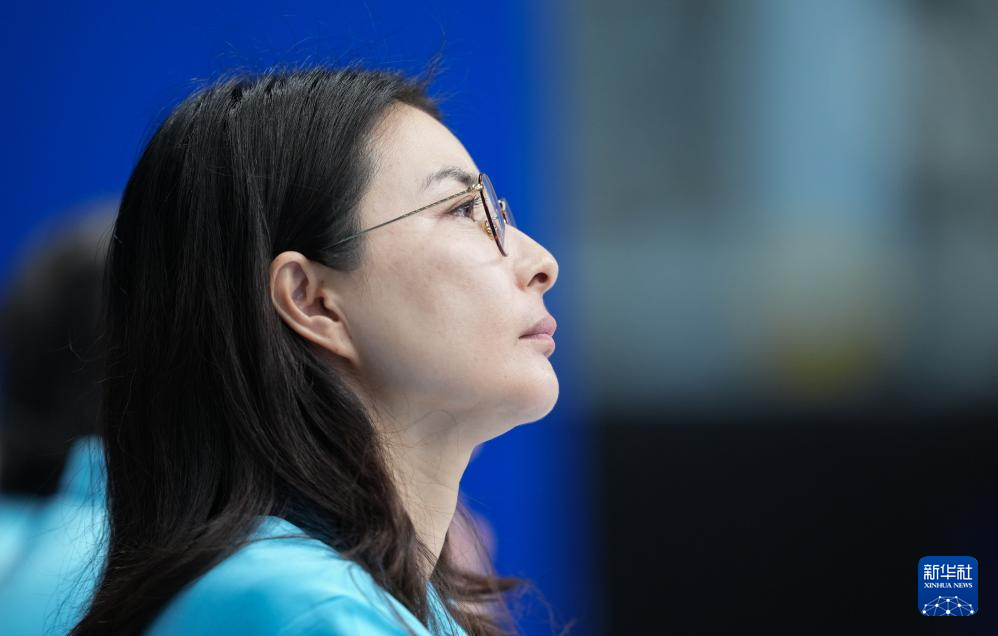 陈艺文, 陈佳包揽冠, 佩拉卡尼合