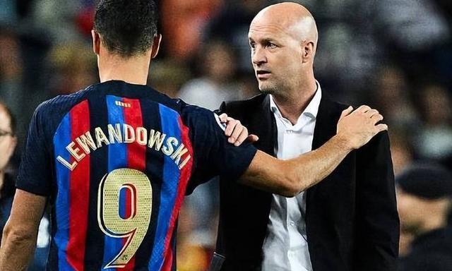 作为足坛传, 出道巴萨