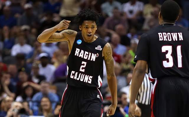 父亲是加拿 父亲是加拿